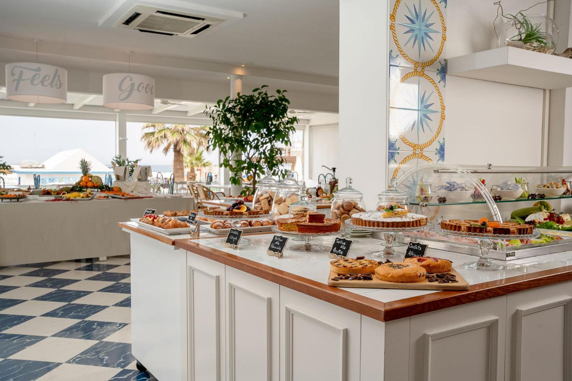 Luxor Beach Boutique Hotel Cattolica Exterior photo